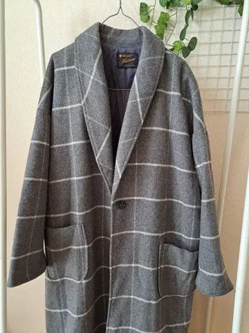 그레이 체크 무늬 체스터 코트