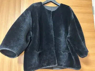 블랙 박스 실루엣 2way 양가죽&보아 자켓