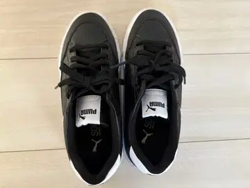 PUMA 블랙 스니커즈 24.0cm