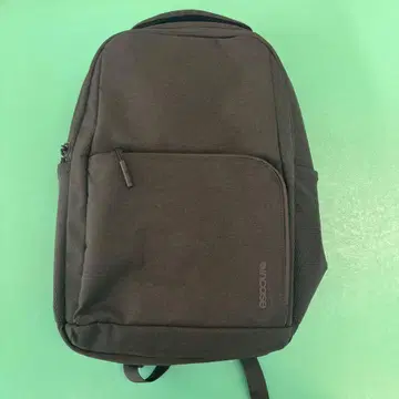 Incase 비즈니스 백팩 Facet 25L