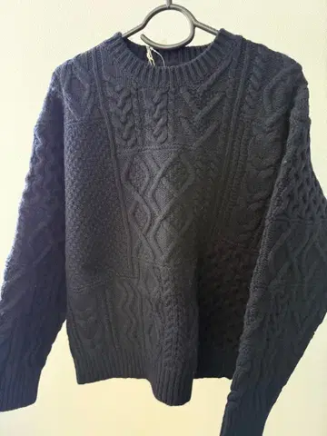 FREAK'S STORE 네이비 케이블 니트 2023