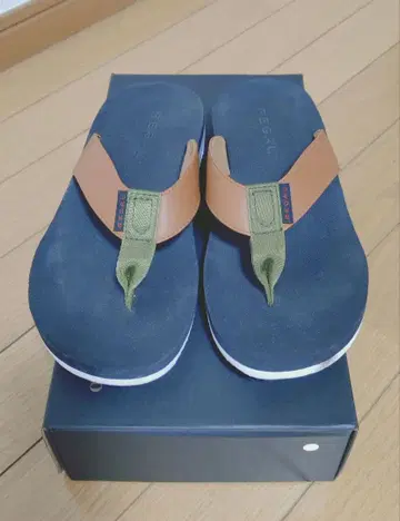 리걸 샌들 카키