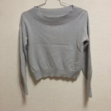 NOBLE 블루 그레이 오프숄더 스웨터