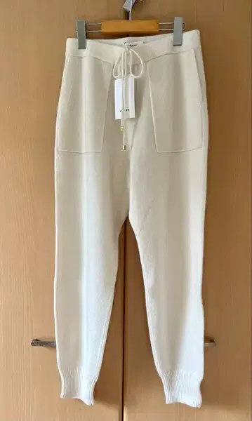 미사용품 에브르 ebure 하이 게이지 캐시미어 니트 팬츠