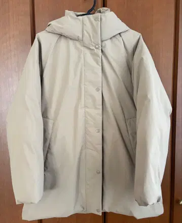 GU 웜 패디드 스티치리스 코트