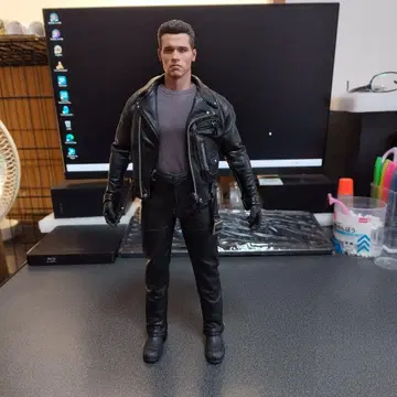 하자품 현상품 핫토이즈 터미네이터 DX10 T800 본체 벨트 없음