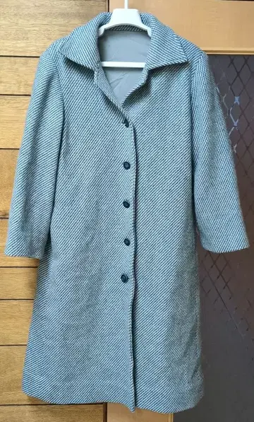 헤링본 패턴 롱 코트