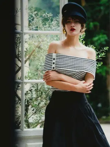 sheller 포인트 버튼 오프숄더 니트 MIX