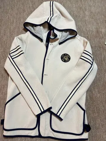 시나코바 아우터