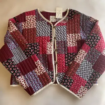 Samansa Mos2 패치워크풍 퀼팅 자켓 레드