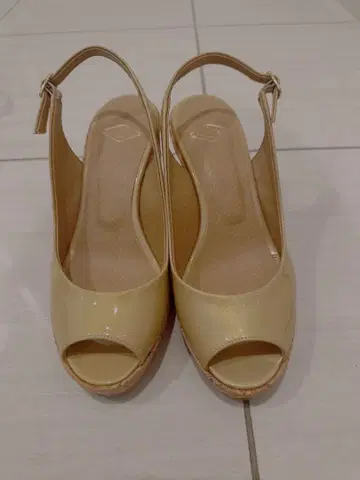 미츠코시 이세탄 NO.21 넘버투웬티원 오픈토 샌들 24