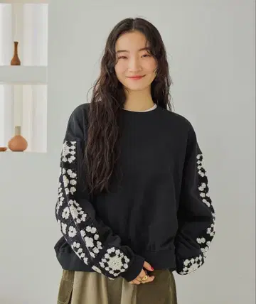 니코앤드 크로셰 콤비 풀오버