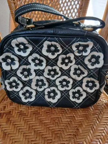 에스타시온 플라워 숄더백