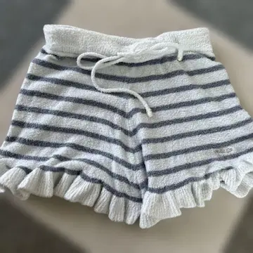 새상품급 젤라또피케 스트라이프 프릴 숏팬츠