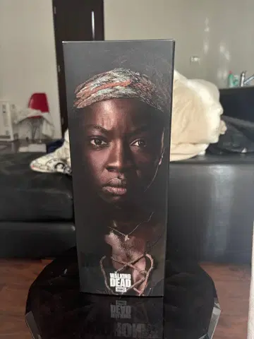 워킹 데드 미숀 피규어