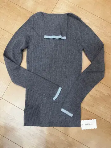 로지몬스터 터틀 니트