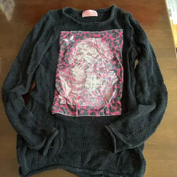 블랙 니트 스웨터 플라워 프린트