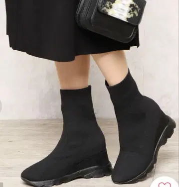 블랙 니트 삭스 부츠