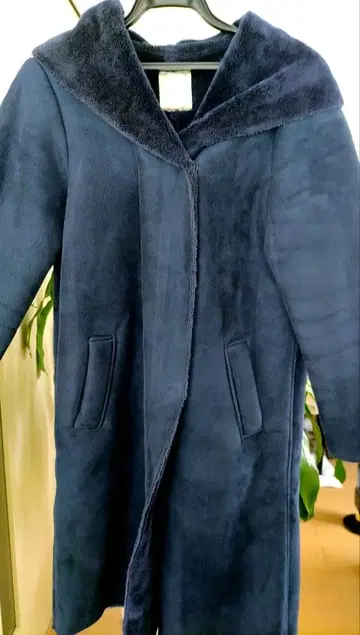 어반 리서치 후드 부착 네이비 롱 코트