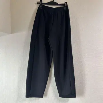 택 포함 새상품 UNIQLO 드라이 맨투맨 커브 팬츠 S