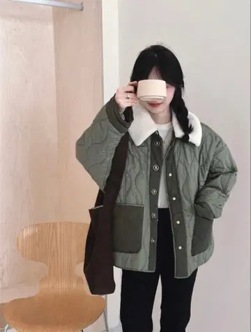 올리브색 퀼팅 자켓