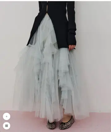 LA BELLE ETUDE 라벨에튀드 Lily 샤샤 스커트