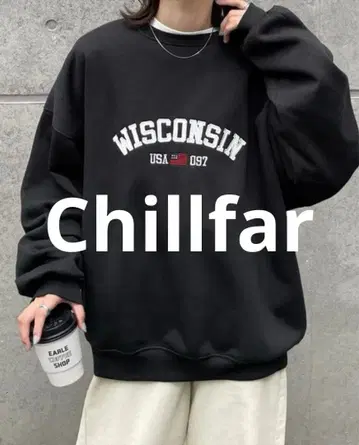 Chillfar 자수 패치 아치 로고 맨투맨/블랙