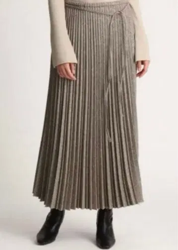 미라 오웬 랜덤 플리츠 롱 스커트 S 모카