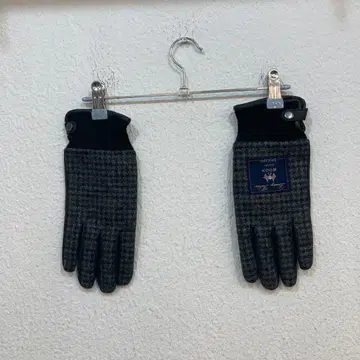 쿠로다 KURODA MEN MOON 그로브 장갑 블랙과 그레이 체크 무늬