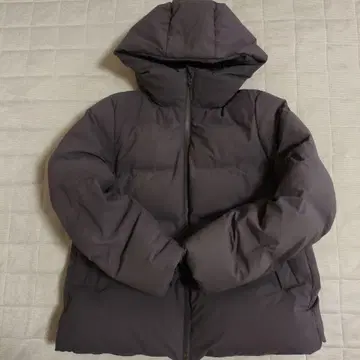 UNIQLO 다크 그레이 후드 부착 다운 자켓 M