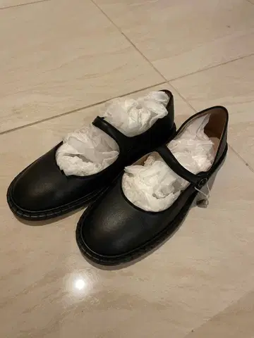 끌로에 블랙 메리 제인 37