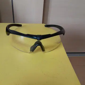 크로스보우 블랙 프레임 클리어 렌즈