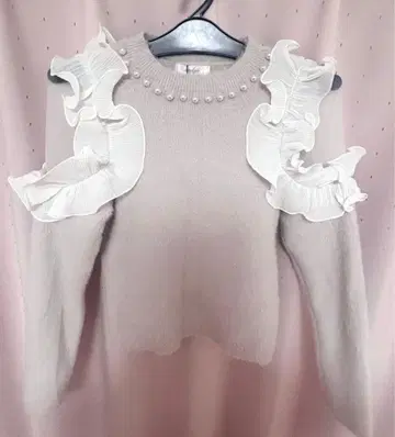 evelyn 샤기 프릴 니트 핑크 새상품