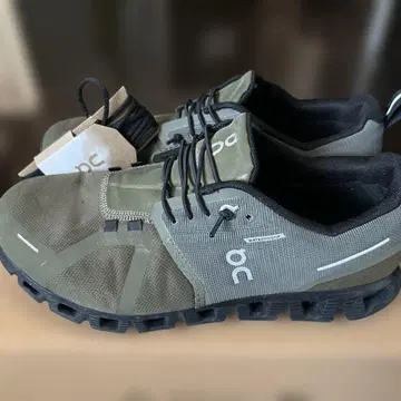 On cloud warterproof size 27.0cm