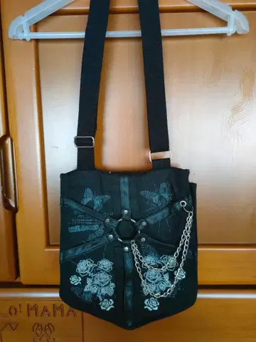 MAD PUNKS 숄더백 블랙