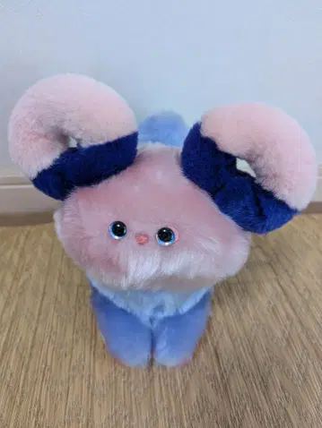 작가 봉제 인형 hukanzen 불완전