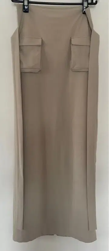 [ dich henderson ] MAXI SKIRT/베이지