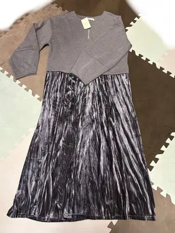 새상품 사만사 모스 긴팔 원피스 이소재