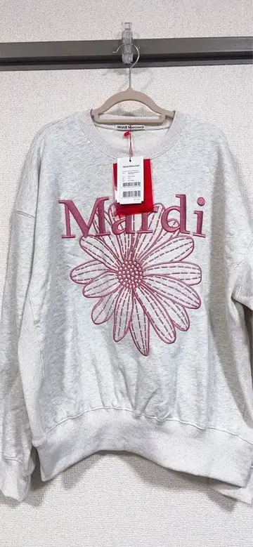 MARDI 플라워 그래픽 맨투맨