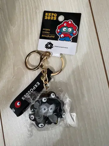 산리오 블랙미야쿠미야쿠 입체 스트랩 [ 한교동 ]