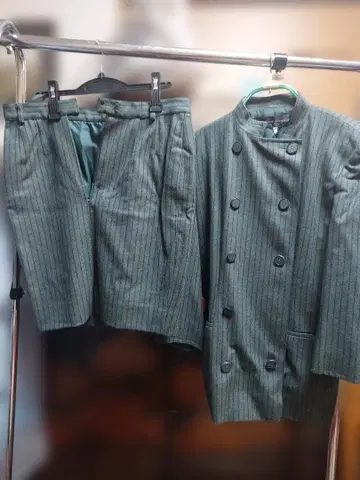 그린 스트라이프 울 스커트 셋업