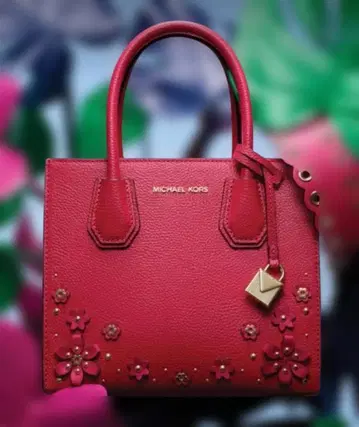 마이클코어스 미디엄 가죽 메신저 백