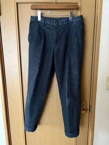 크로스 클로젯 슬랙스 데님 블랙