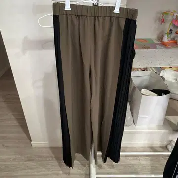 doneeyu 도니유 사이드 플리츠 와이드 팬츠