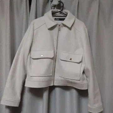 ZARA 크림색 자켓 USA L 시착 정도