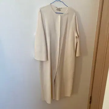 셀포드 아이보리 롱 코트