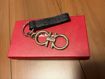 Ferragamo 키링