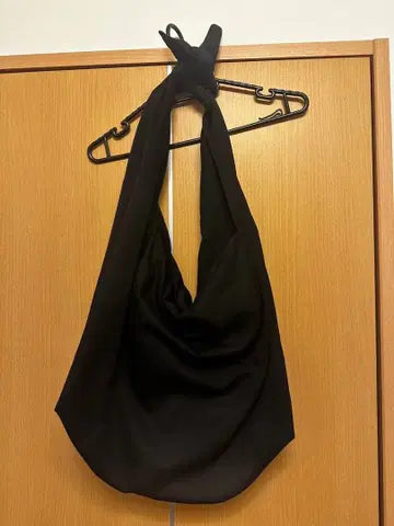 dulcamara 요소이키 토트백 블랙