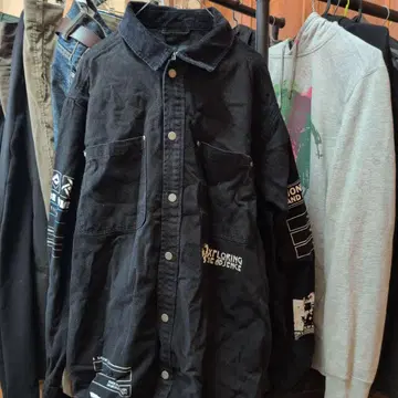 ZARA 블랙 자켓 포켓 부착