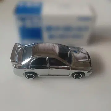 토미카 실버 미니카 스포일러 포함, 미쓰비시 랜서 에볼루션